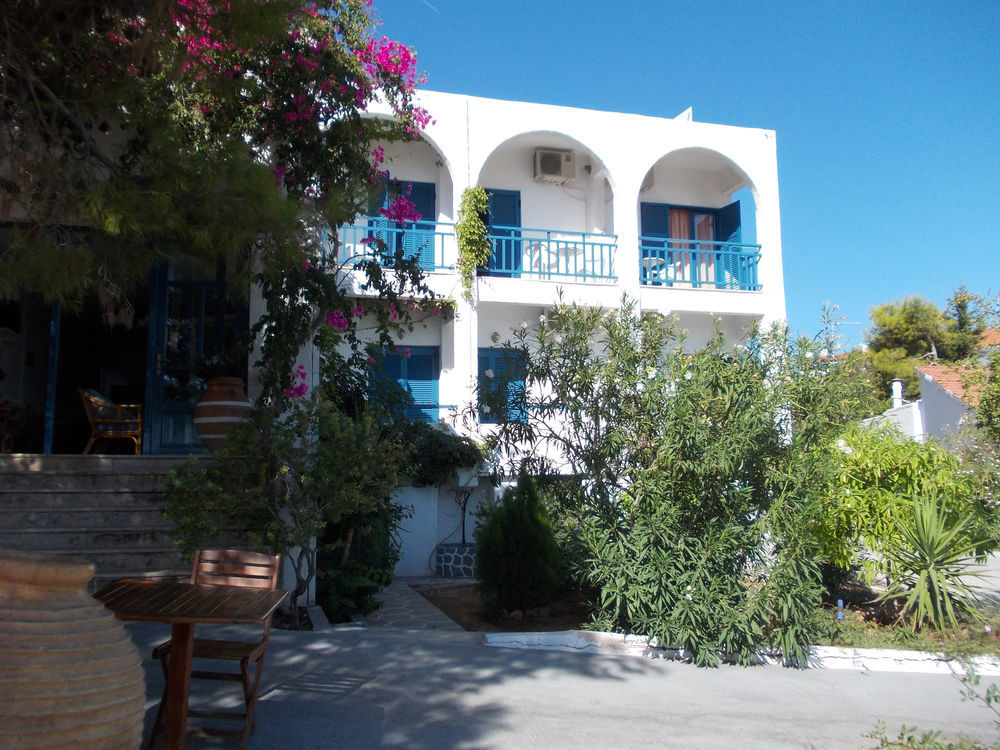 Hotel Flisvos 2*